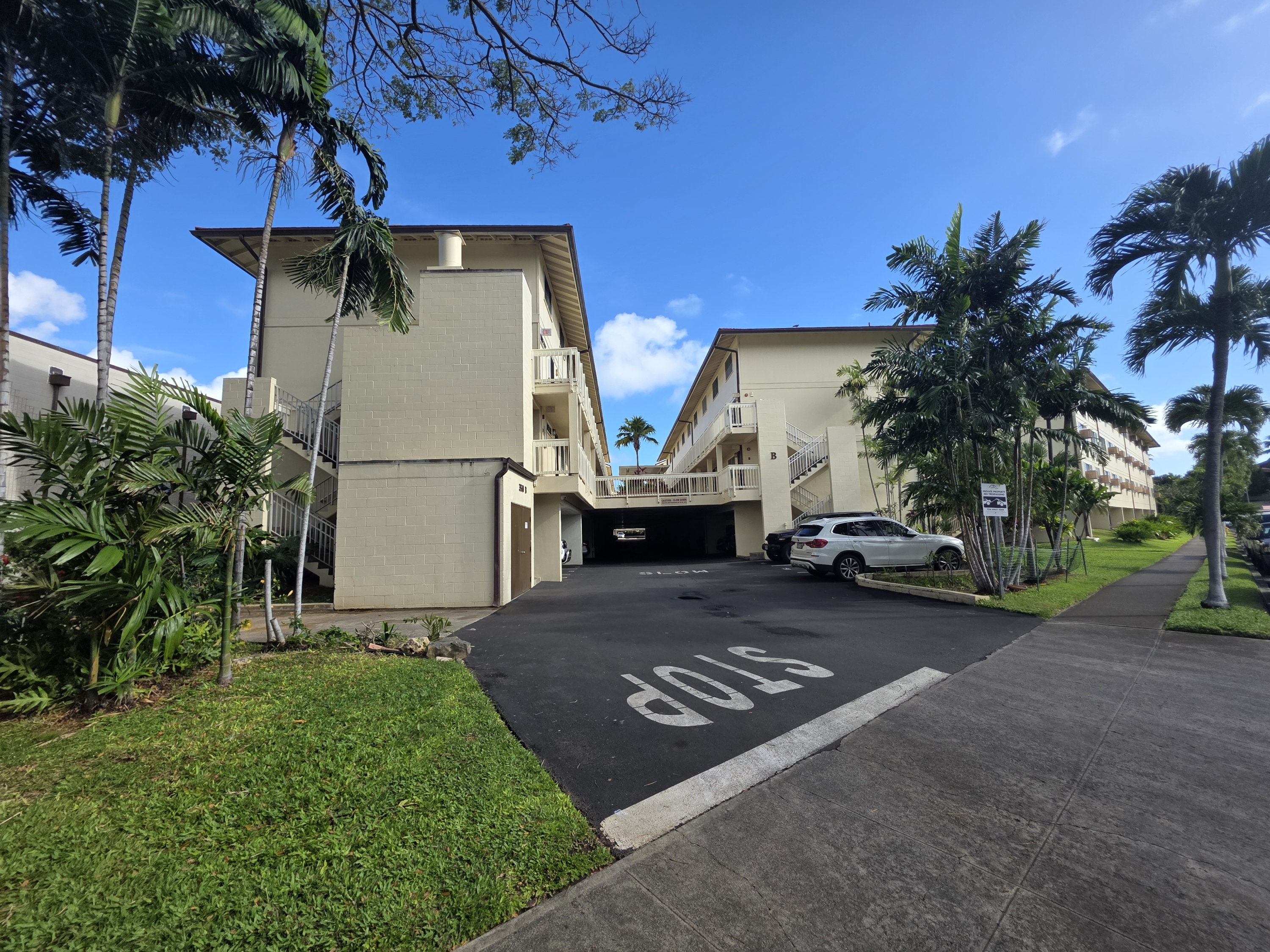 350 Aoloa Street - B221